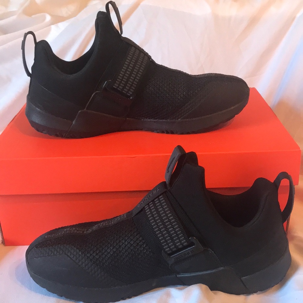 Nike Metcon Sport Black size Men 7/ Women 8.5